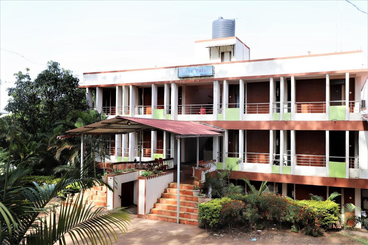 River Palace - A Valley View Hotel Panchgani Exterior photo