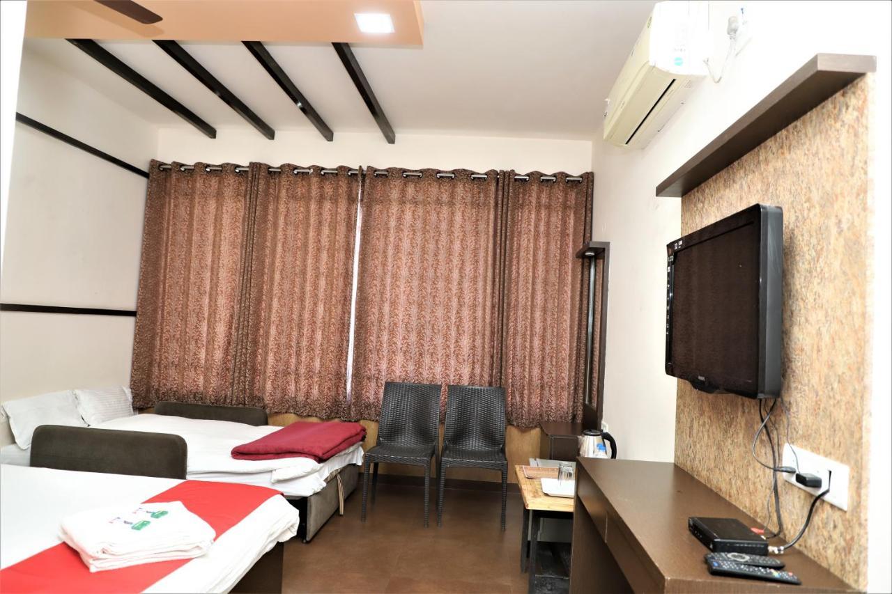 River Palace - A Valley View Hotel Panchgani Exterior photo