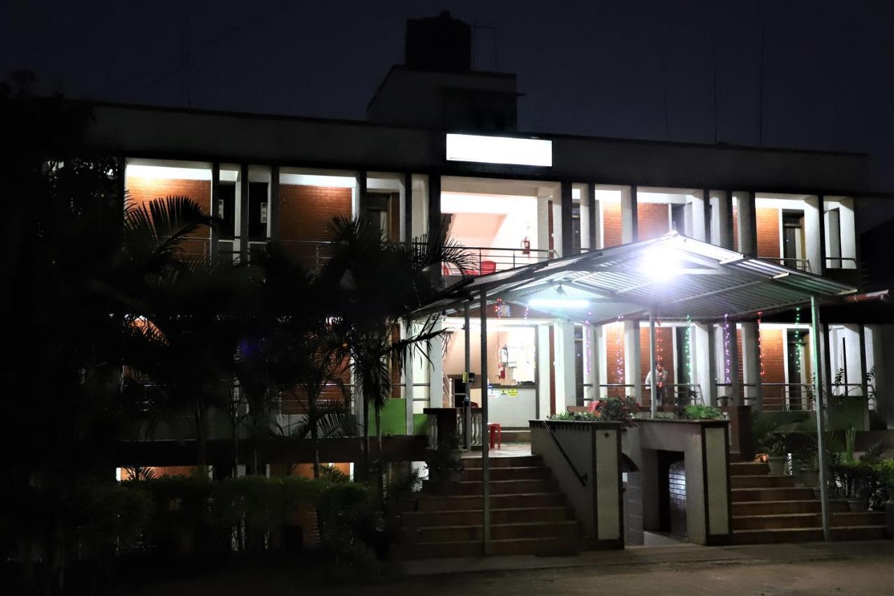 River Palace - A Valley View Hotel Panchgani Exterior photo